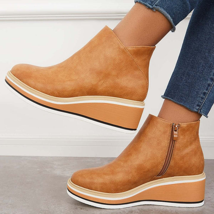 Stylish Autumn Wedge-Heel Boot – Mila