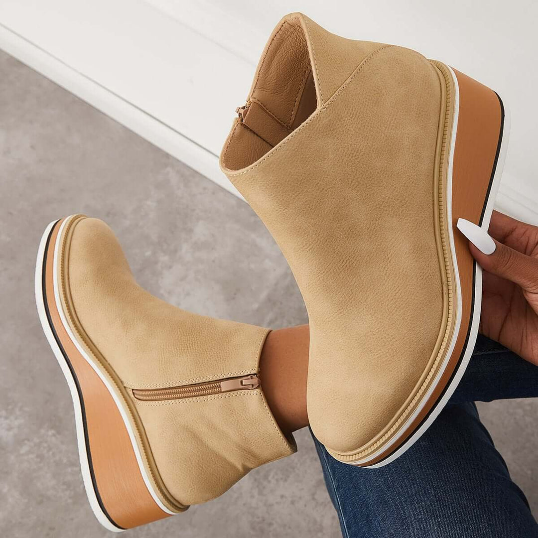 Stylish Autumn Wedge-Heel Boot – Mila