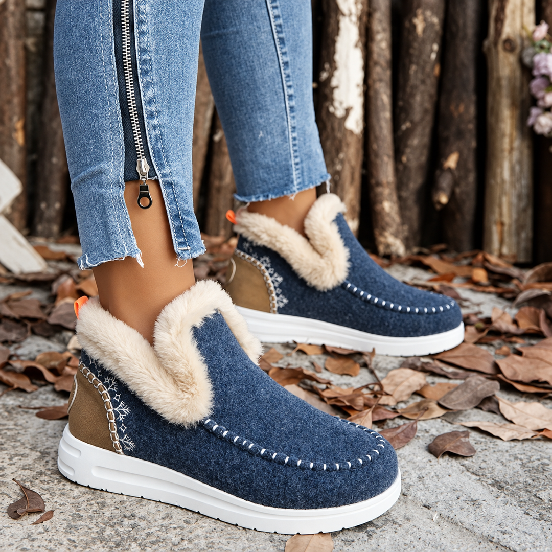 Women's Slip-On Sneakers with Plush Lining