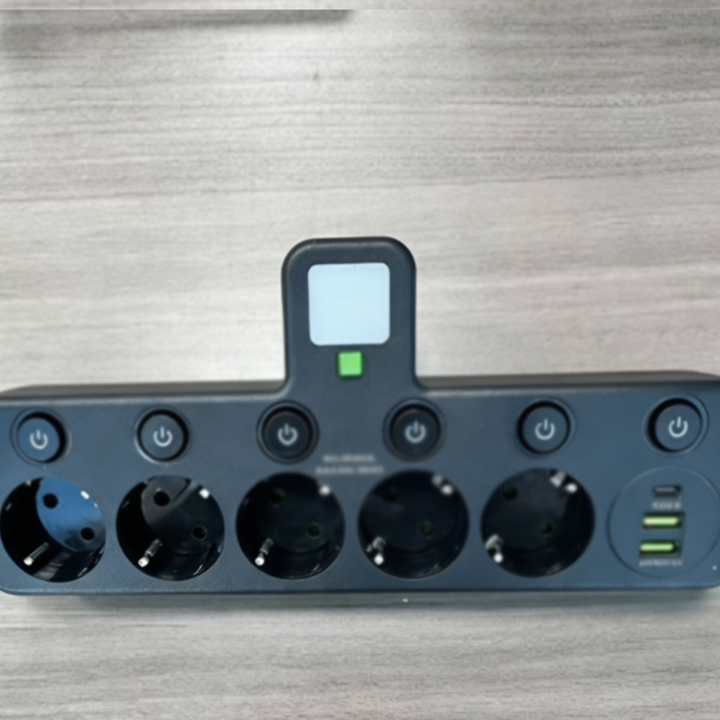 Power Strip with USB and Switches | Multi-Outlet Surge Protector 2500 W