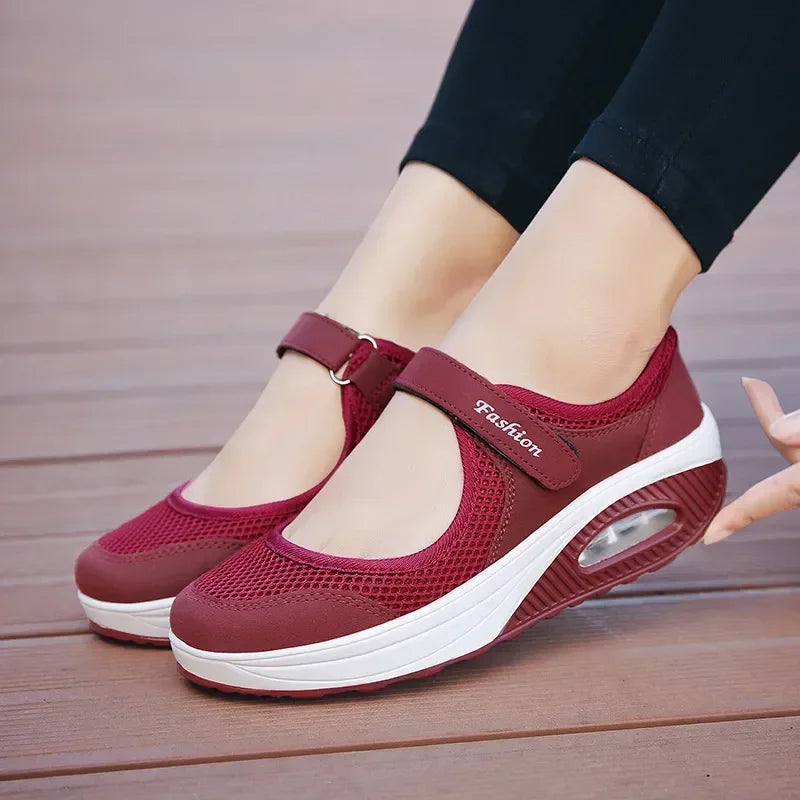 Women's Lightweight Walking Shoes