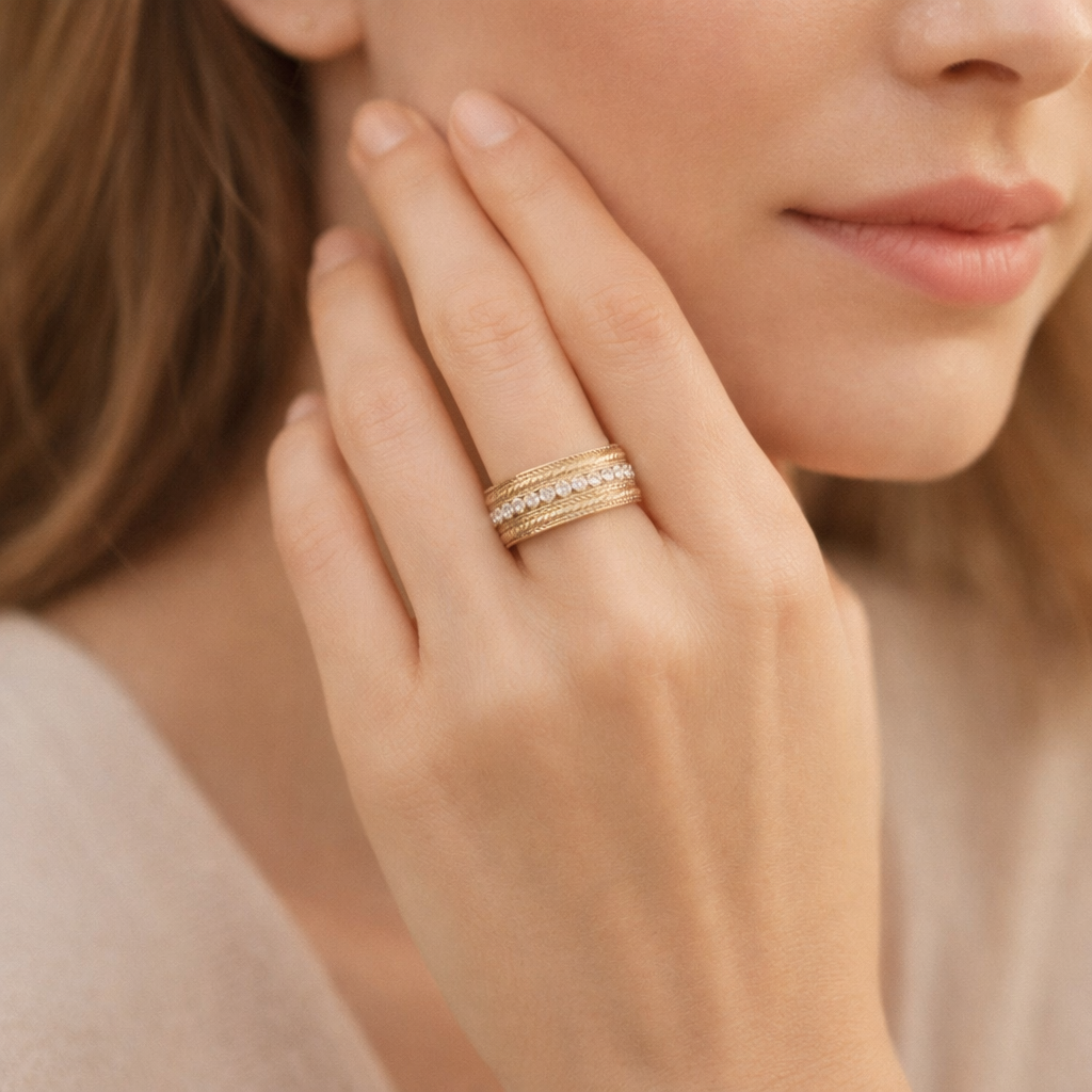 Vintage Gold Ring with Cubic Zirconia