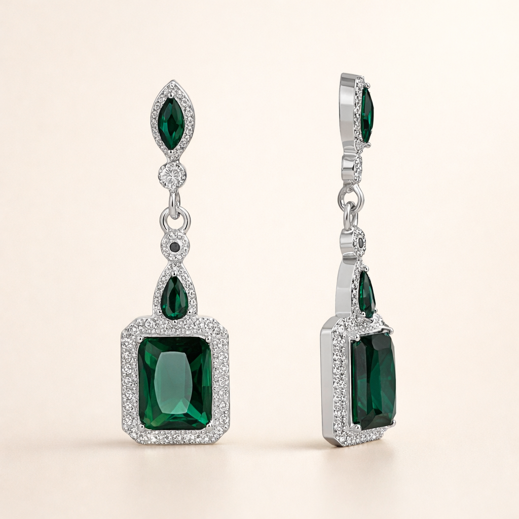 Elegant White Gold Earrings with Refined Details