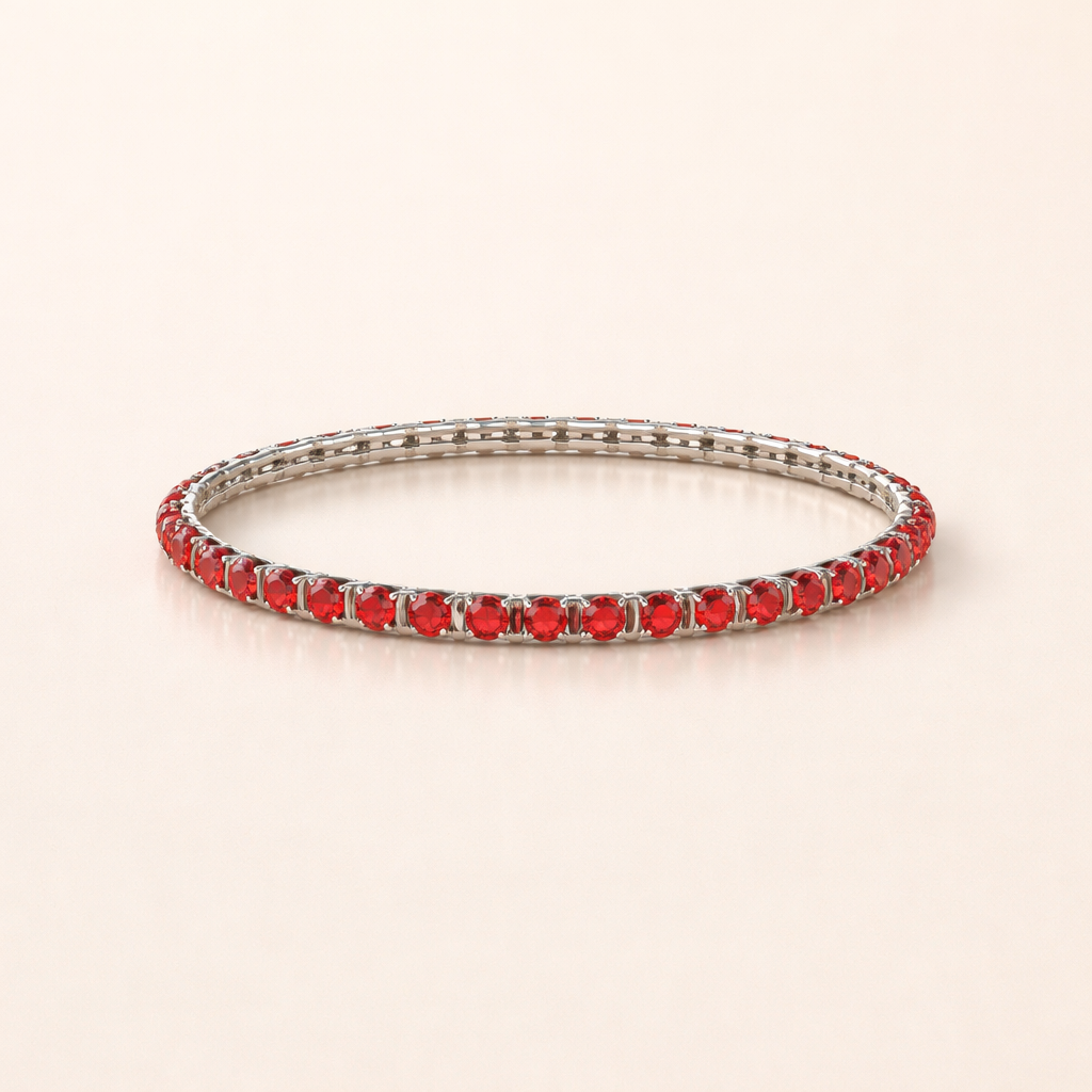 Elegant white gold bracelet with refined design