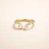 Soft shine gold ring with crystal