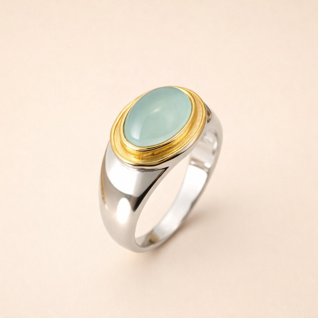 Elegant green moonstone ring in gold-plated silver