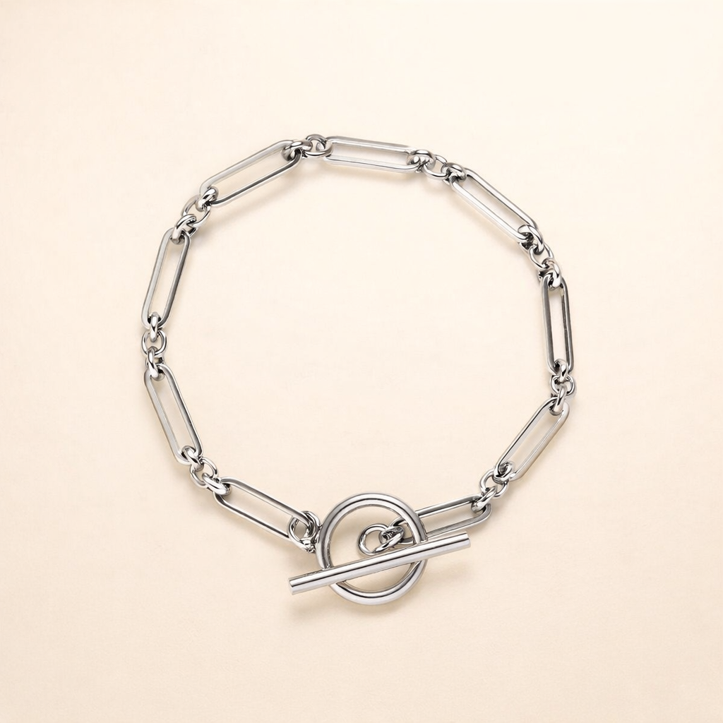 Elegant T-bar bracelet in white gold