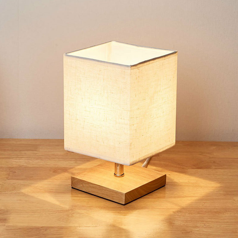 Stylish Minimalist Table Lamp – LinenWood