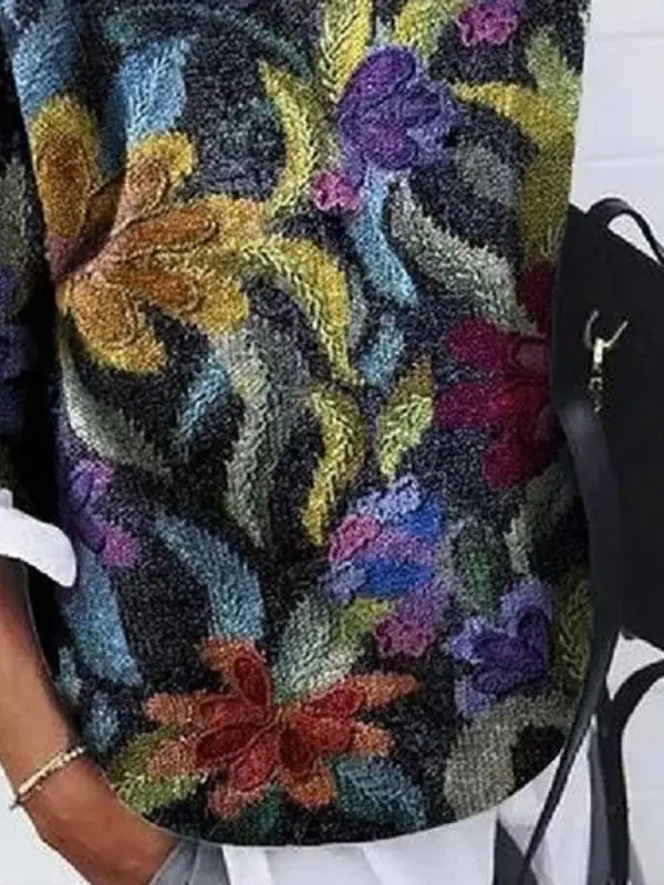 Women's Floral Print Sweater – Knitted Pullover with Patterned Print
