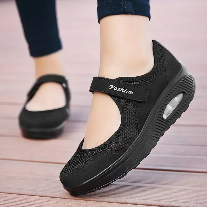 Women's Lightweight Walking Shoes