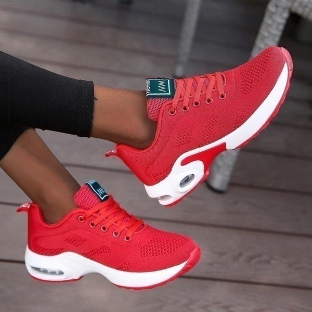Lightweight orthopedic women's sneakers with breathable mesh and cushioned sole