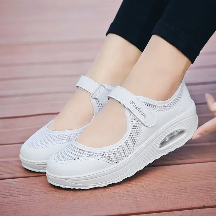 Women's Lightweight Walking Shoes