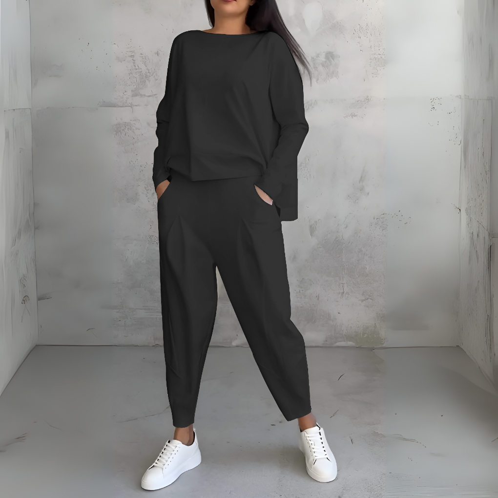Minimalist Comfort Set for Daily Wear
