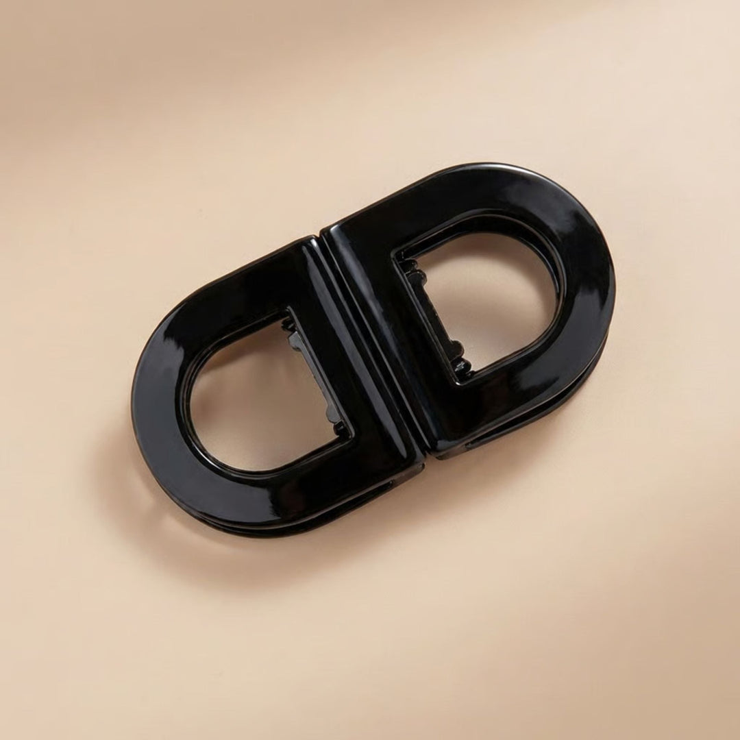Magnetic hair clip with flat grip – comfortable, bump-free hold