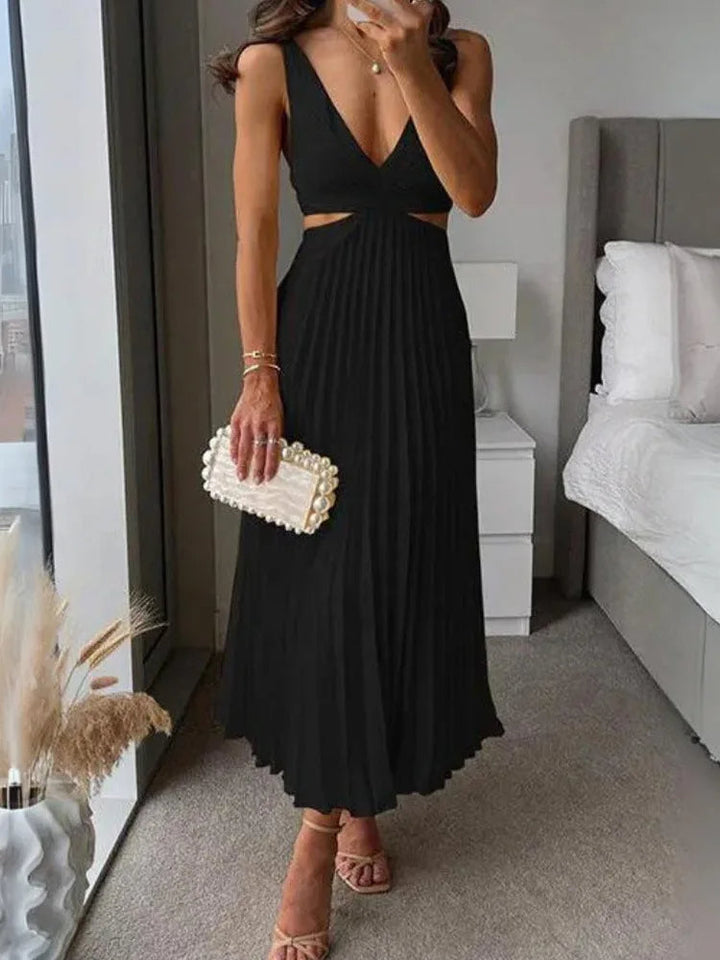 Elegant Sleeveless Dress with Open Back – Graceful Sophistication for Warm-Weather Occasions