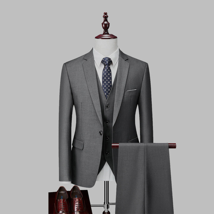 Men’s Elegant Three Piece Suit