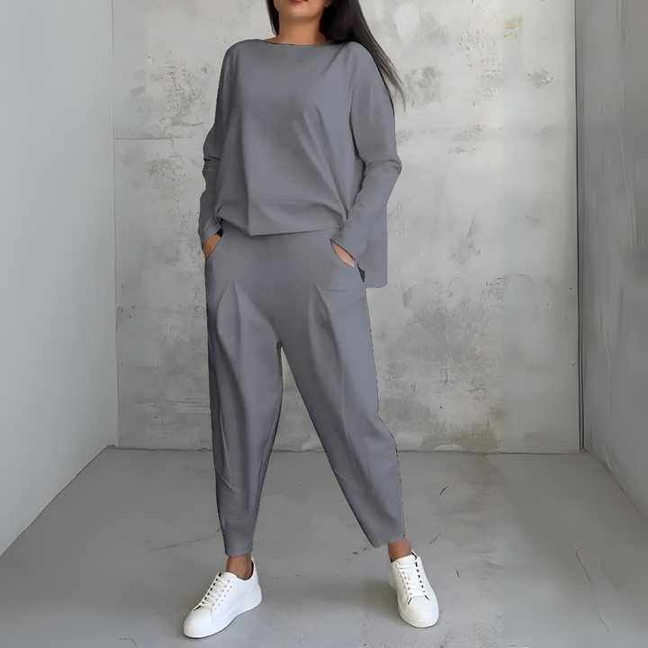 Minimalist Comfort Set for Daily Wear