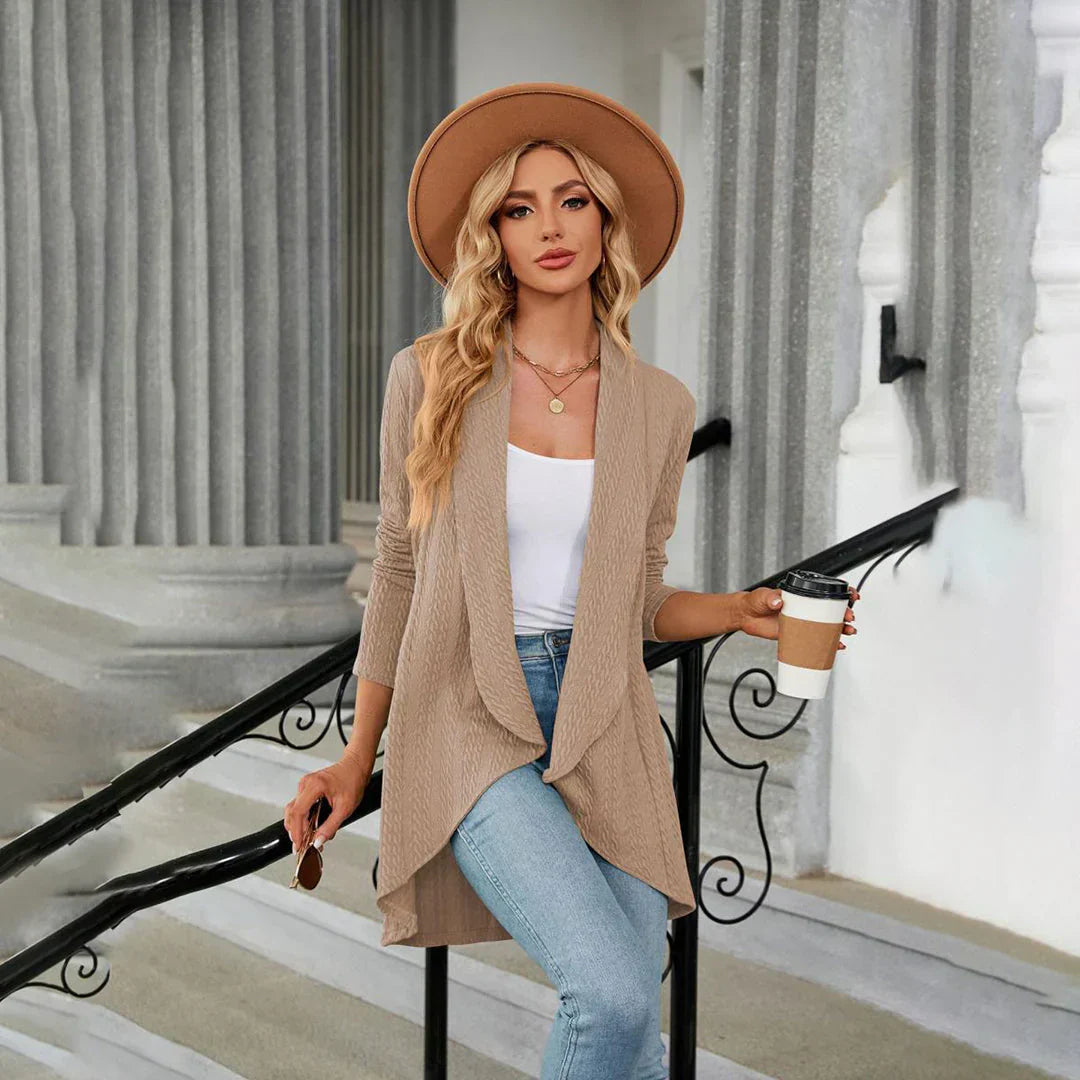 Stylish Women's Cardigan for the Autumn Season