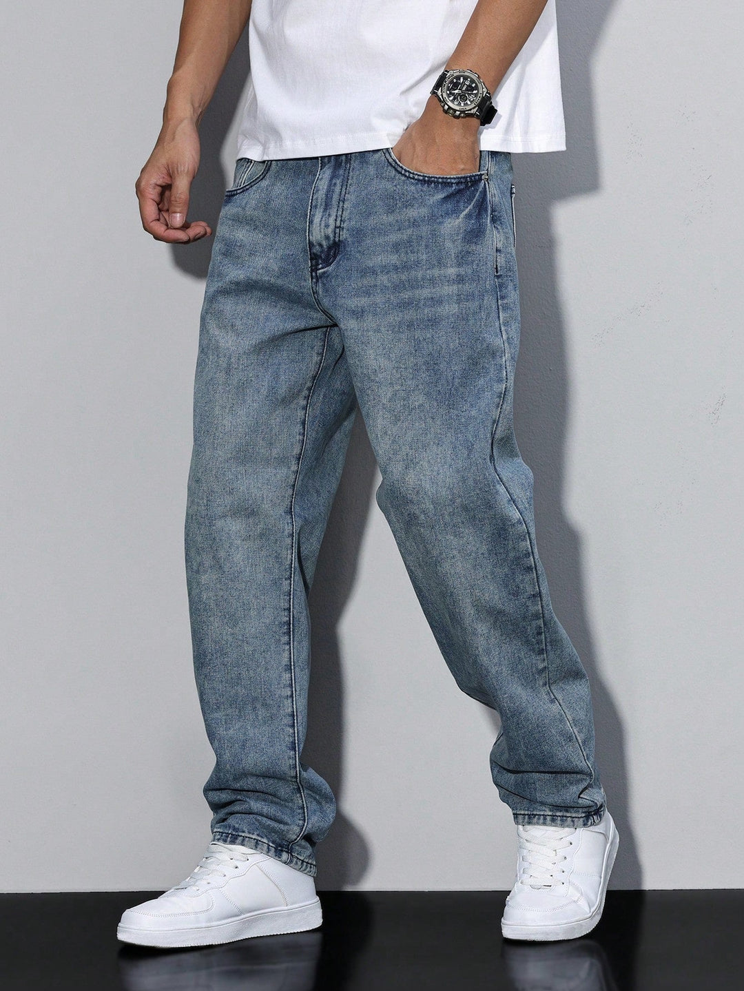 Baggy Jeans - Wide-Cut Denim Pants in a Used Look