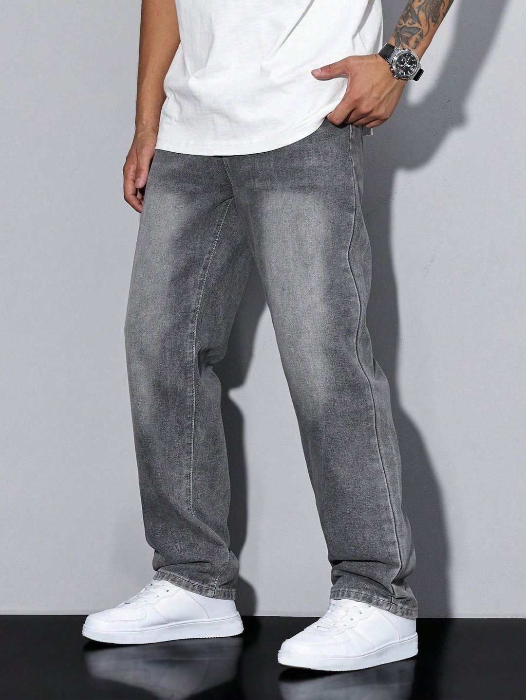 Baggy Jeans - Wide-Cut Denim Pants in a Used Look