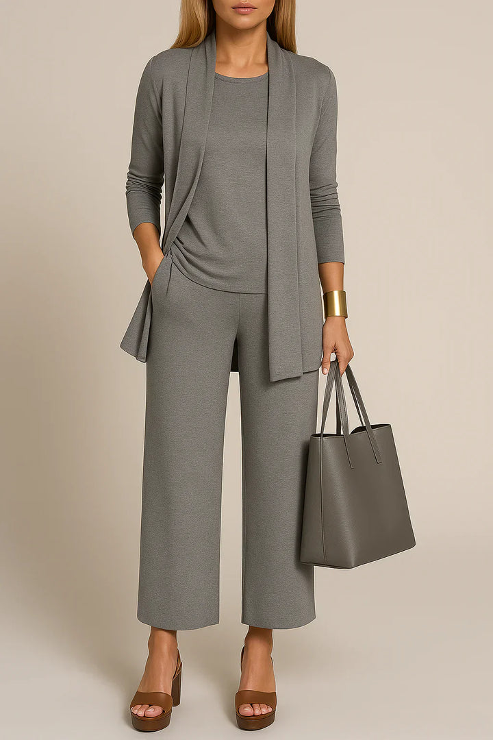 Women's Stylish and Refined 3-Piece Suit