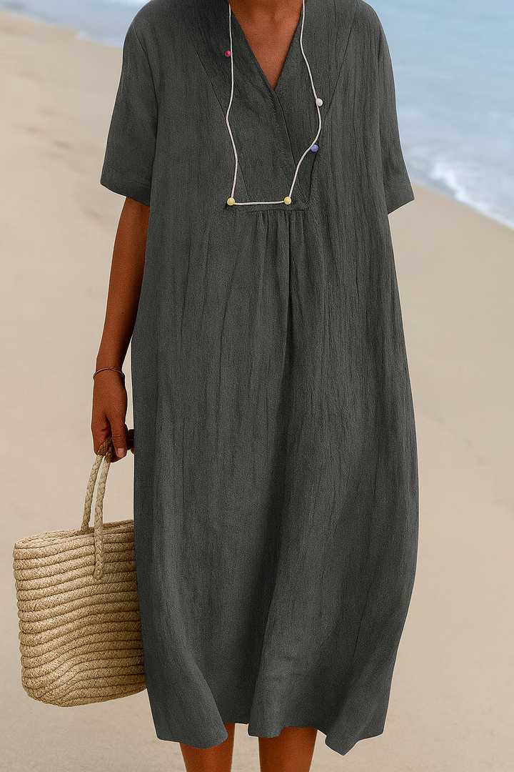 Relaxed Beach Dress with V-Neck and Short Sleeves