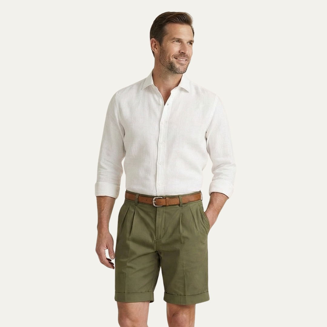 Classic Men's Chino Shorts with Double Pleats and Turned-Up Hem.