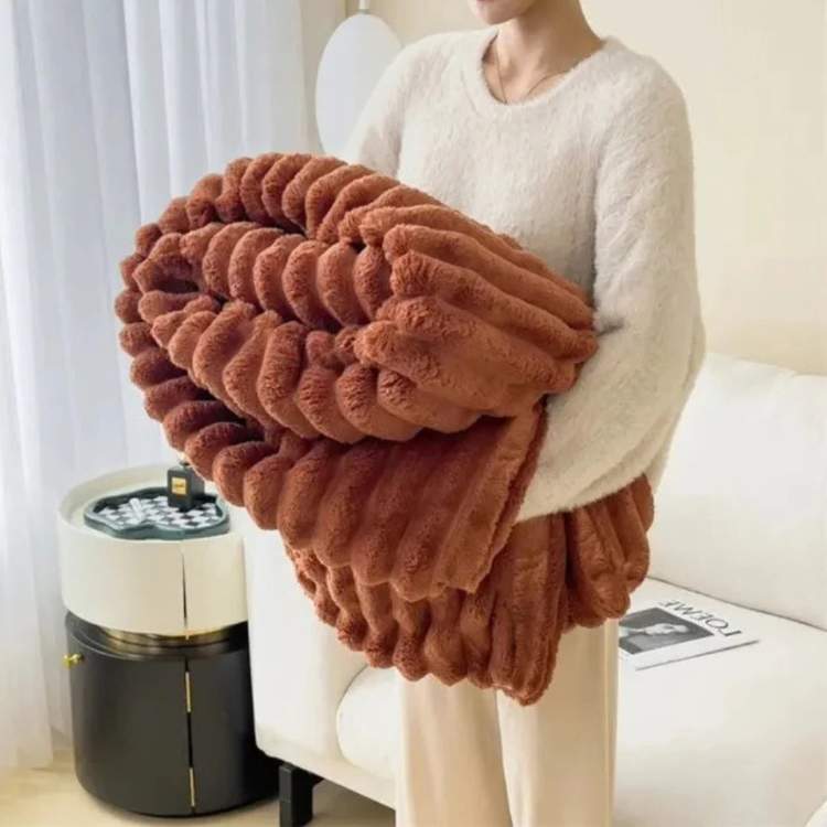 Plush Blanket Soft and Warm with Striped Design