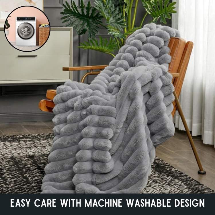 Plush Blanket Soft and Warm with Striped Design