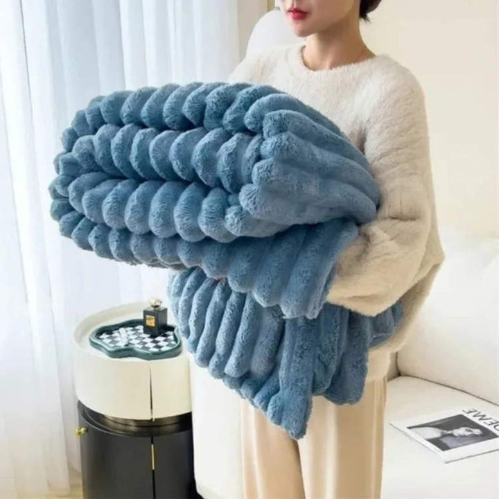 Plush Blanket Soft and Warm with Striped Design