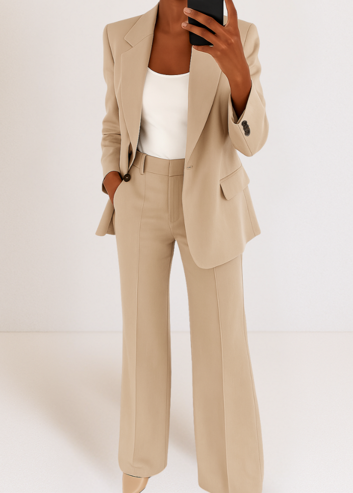 Women's Two-Piece Set: Fitted Blazer and Pants (Lounge Set)