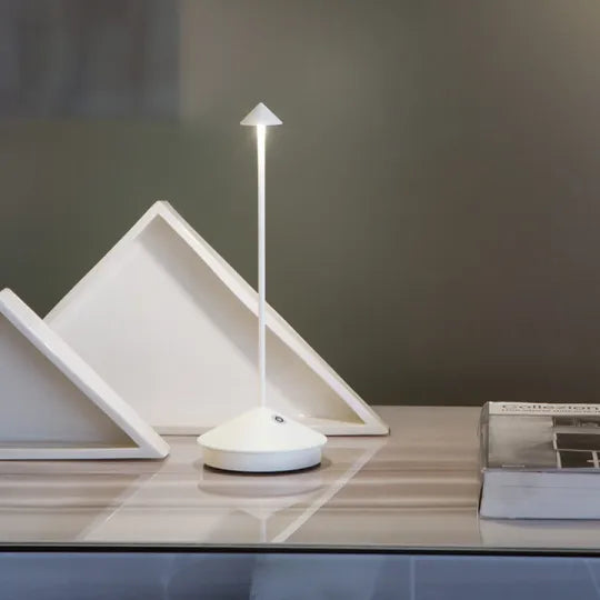 Cordless LED Table Lamp - ModernLumin