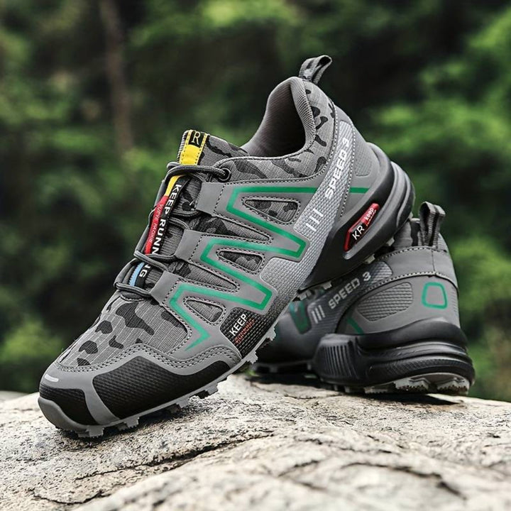 Waterproof Unisex Hiking Boots for Demanding Mountain Trails