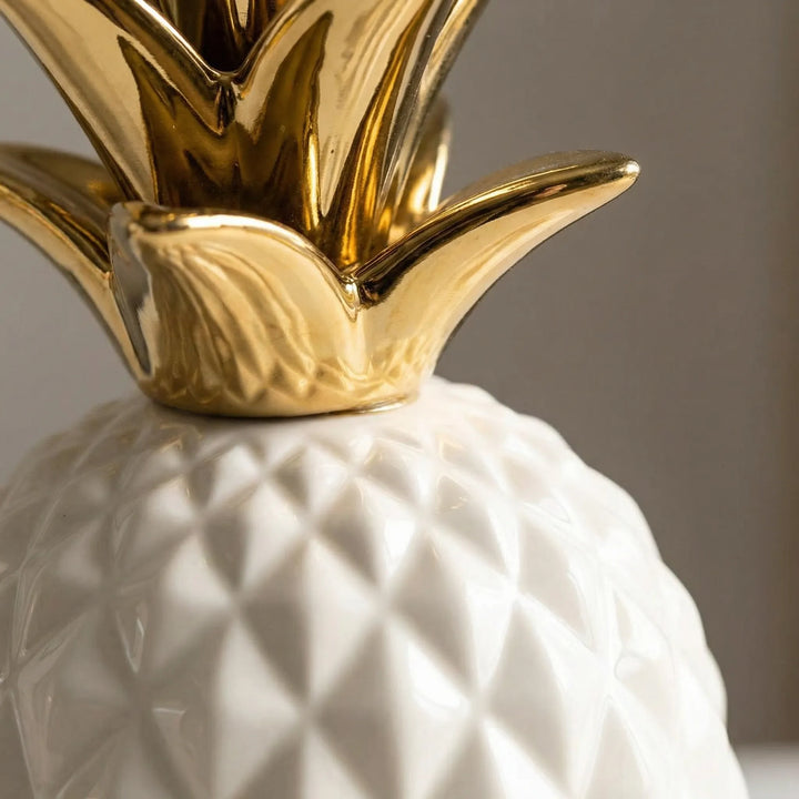 Nordic-Style Golden Pineapple Figurine - Pinnaglow