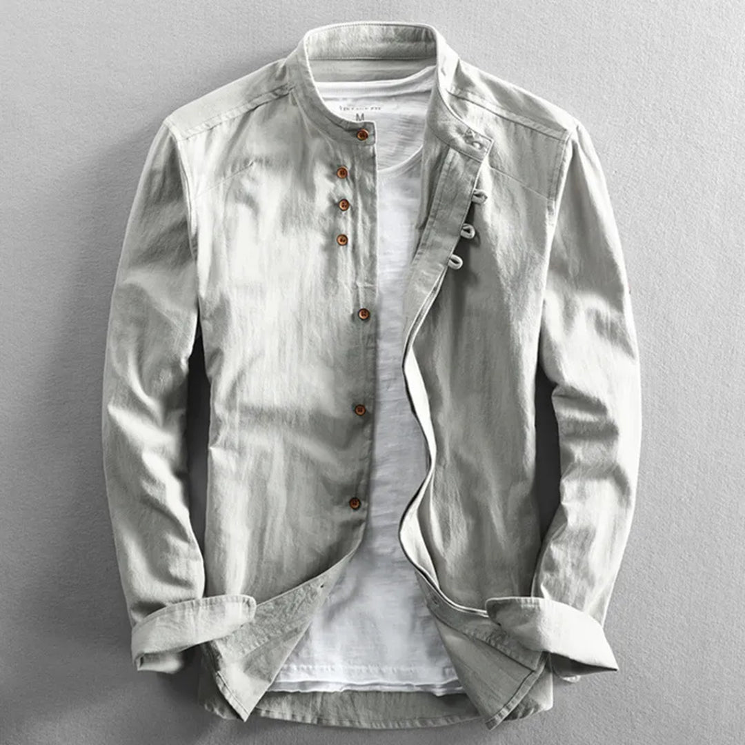 Stylish Men's Shirt - Seamlessly Blending Classic Design