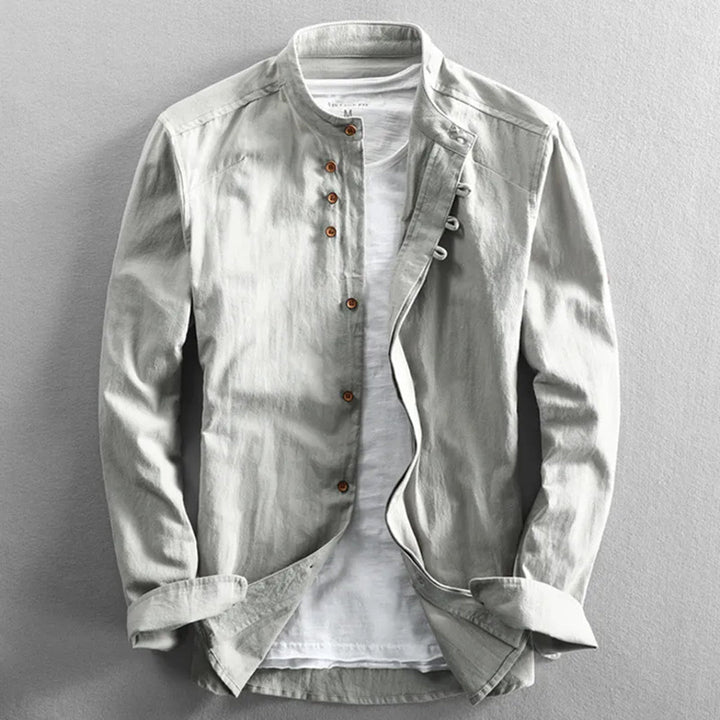 Stylish Men's Shirt - Seamlessly Blending Classic Design