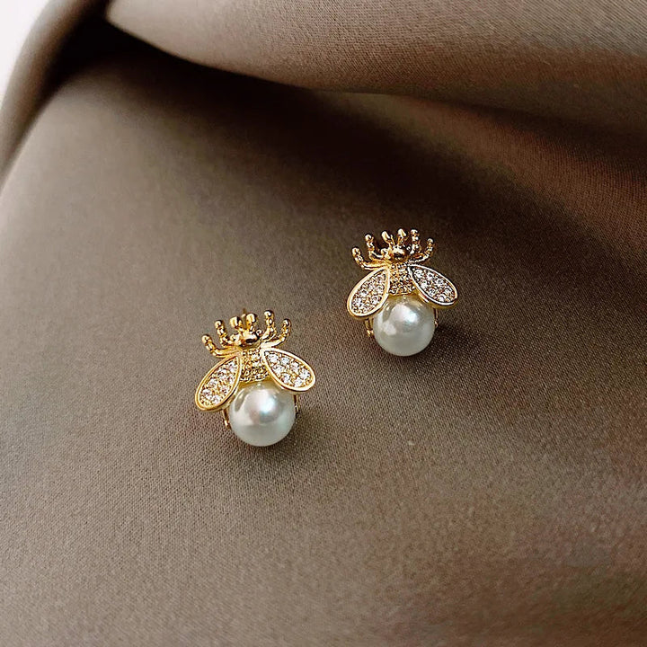 Honeybee Pearl Stud Earrings – Elegant Gold Jewelry for Women