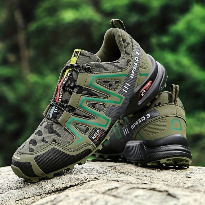 Waterproof Unisex Hiking Boots for Demanding Mountain Trails