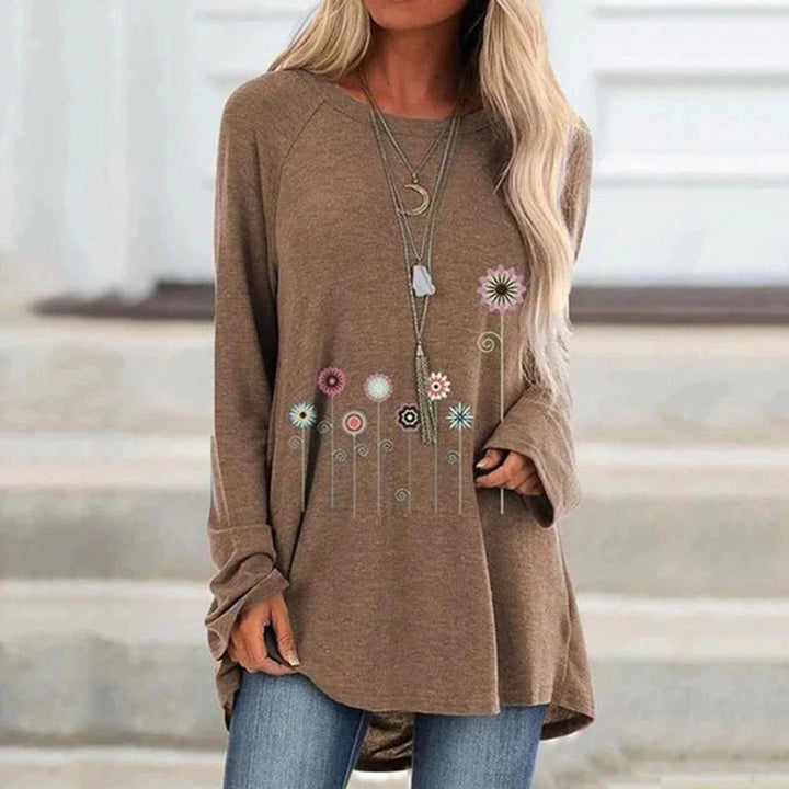 Sweatshirt with 3D Floral Embroidery - Soft Texture Meets Subtle Elegance