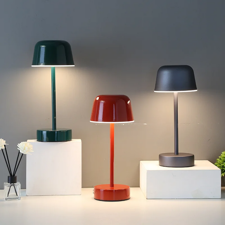 Modern Metal Table Lamp - Radiantix