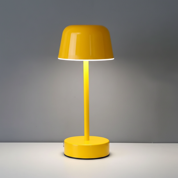 Modern Metal Table Lamp - Radiantix