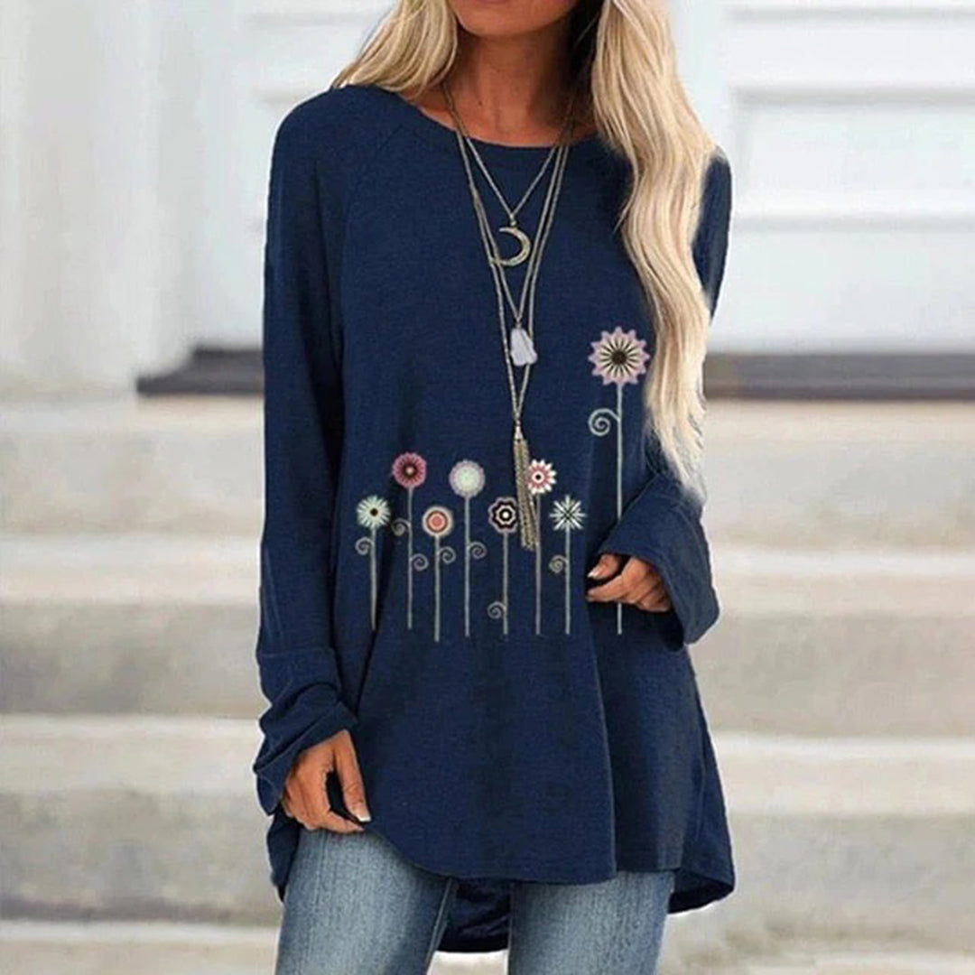 Sweatshirt with 3D Floral Embroidery - Soft Texture Meets Subtle Elegance
