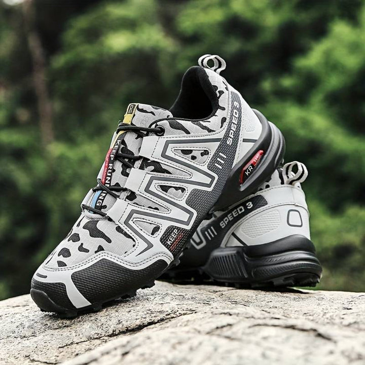 Waterproof Unisex Hiking Boots for Demanding Mountain Trails