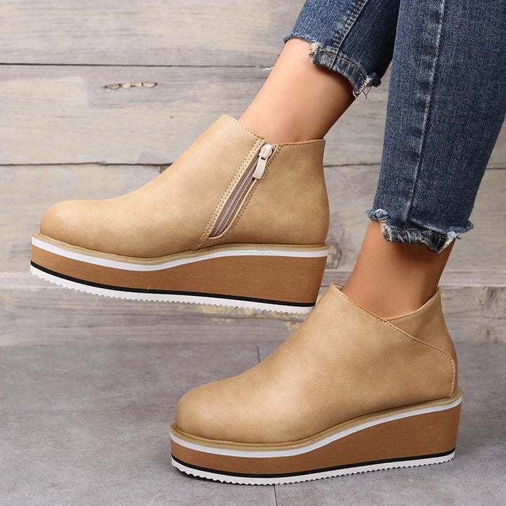 Stylish Autumn Wedge-Heel Boot – Mila
