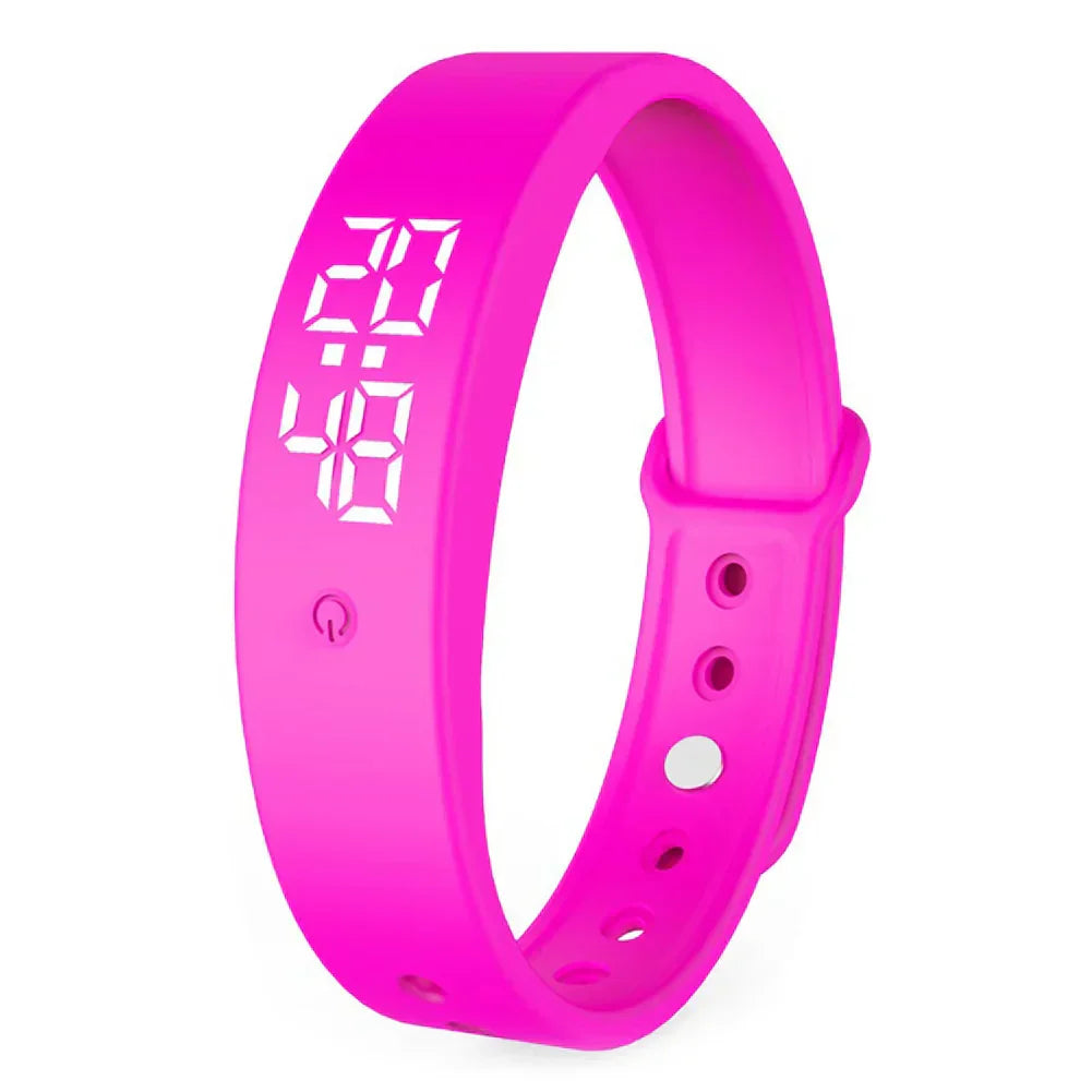 Smartwatch for men and women with fitness tracker