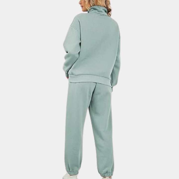 Two-Piece Tracksuit - Comfort and Style Perfectly Matched