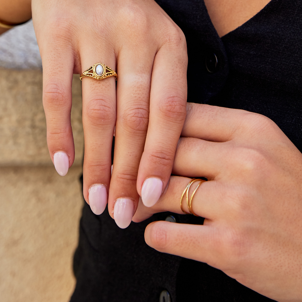 Elegant pearl ring in vintage style
