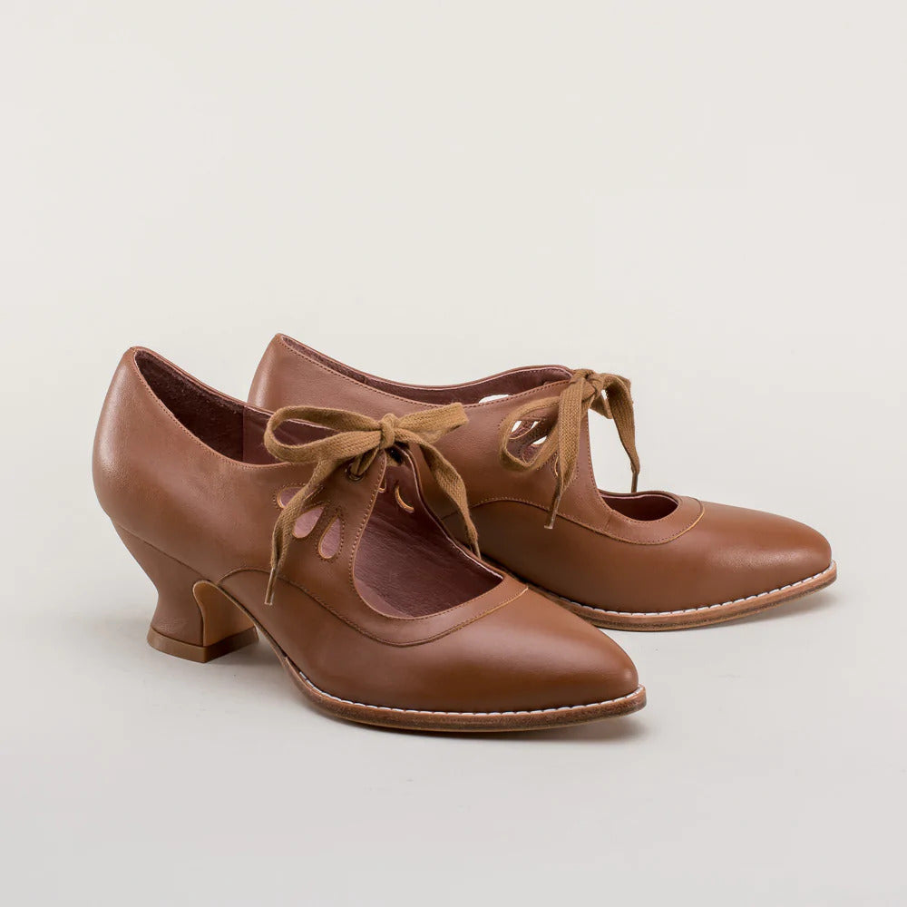 Women's Comfort Heeled Shoes