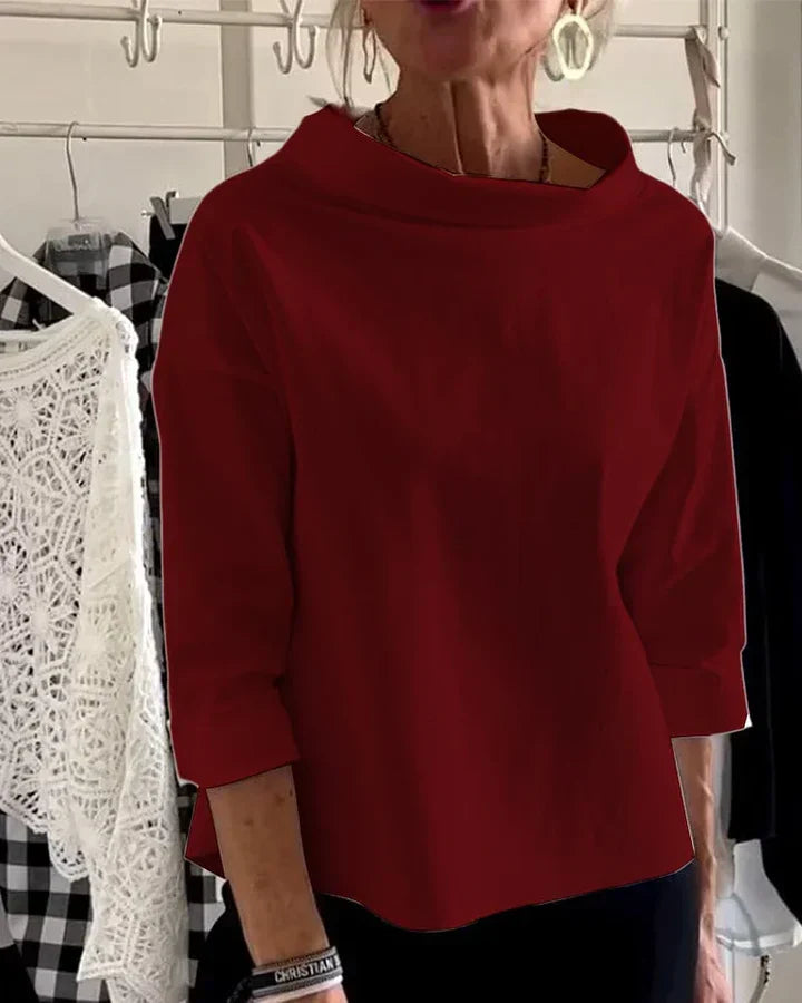 Casual Top with Wide Lapels and Half Turtleneck for a Stylish Look
