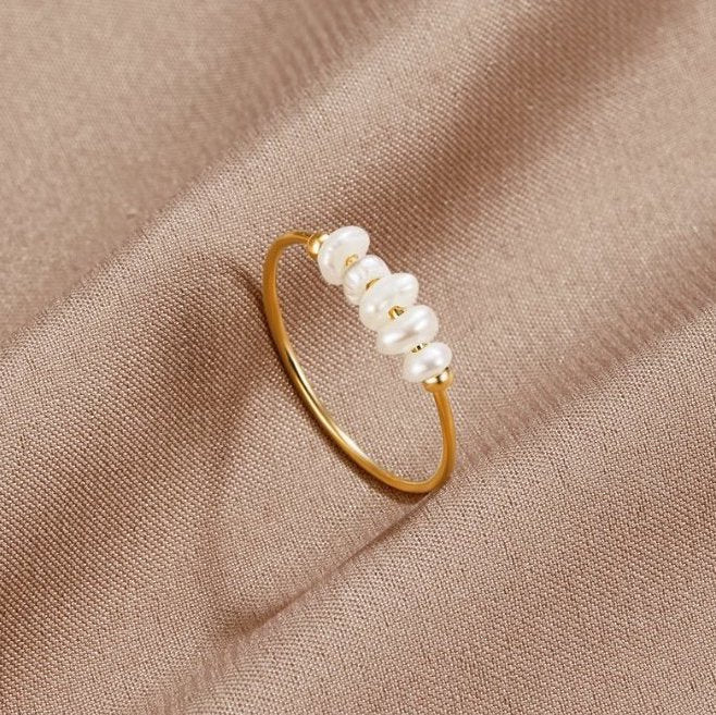 Refined freshwater pearl ring
